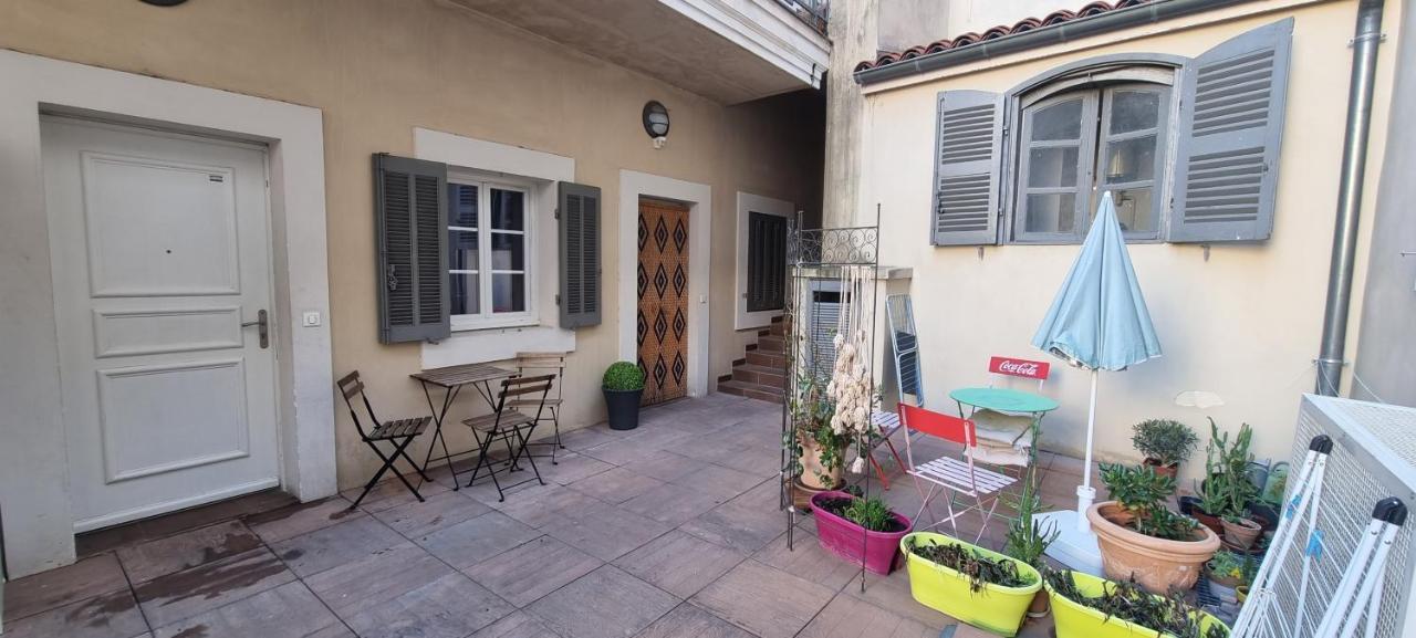 Studio Vieux Port Chez Fanette Apartamento Marselha Exterior foto